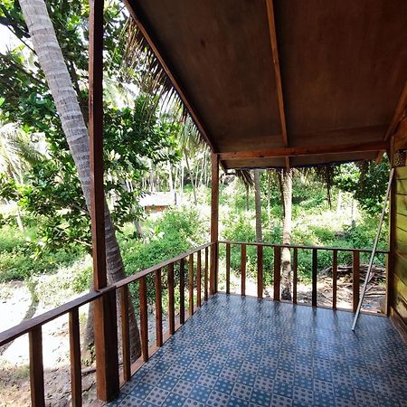 Sea Front Cottage Little Khola Cola 外观 照片