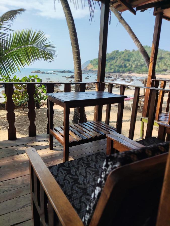 Sea Front Cottage Little Khola Cola 外观 照片