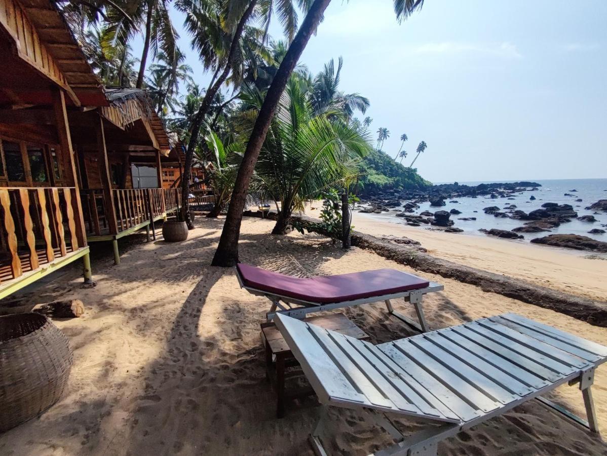 Sea Front Cottage Little Khola Cola 外观 照片