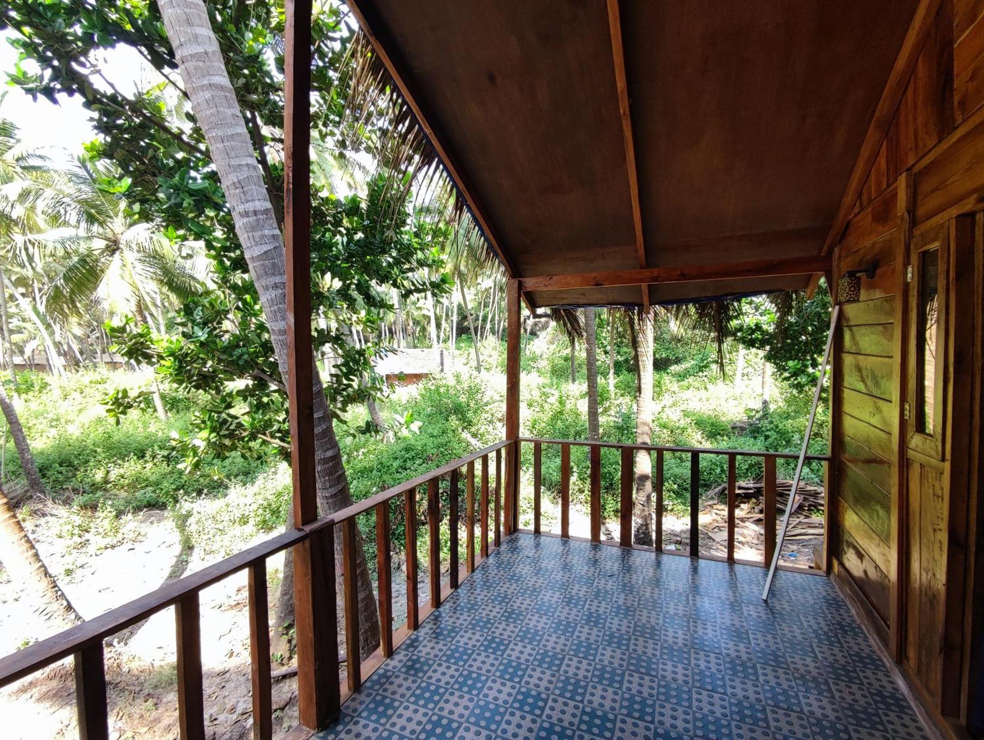 Sea Front Cottage Little Khola Cola 外观 照片